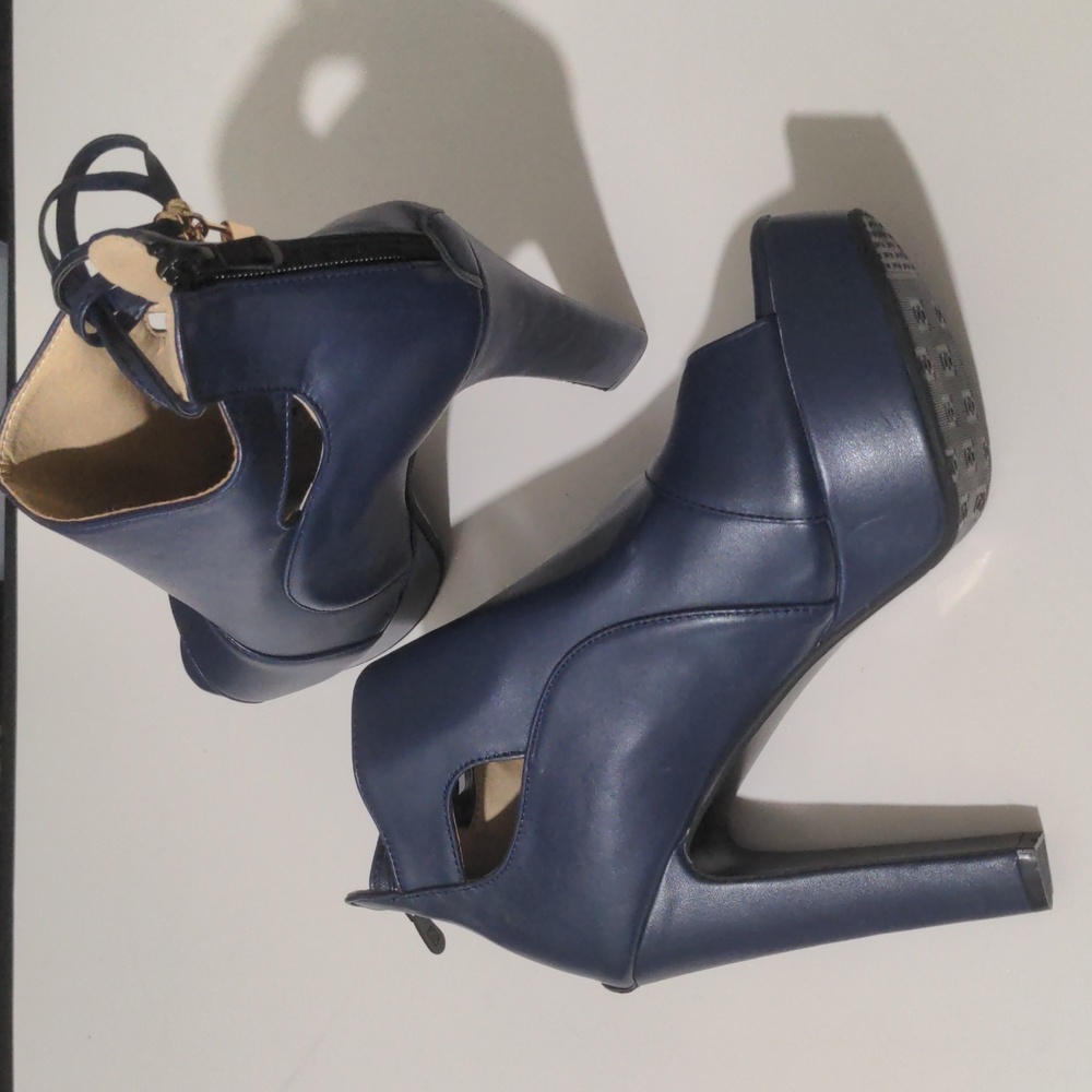 Jinpin Women's Blue 5" Platform Open Toe Heels. Size 10 NWOT